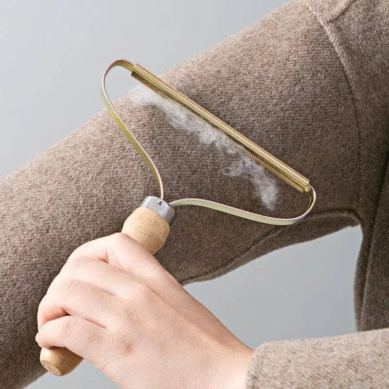 Escova Removedora de Pelos para Pets, Roupas e Sofás - Image 3